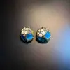 Pendientes de Flor de Gota de Agua Azul Translúcido Retro Elegantes Estilo Palacio, Diseño de Nicho de Lujo Ligero, Pendientes Exquisitos y de Alto Valor
