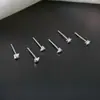 Brincos de tarraxa S925 de prata esterlina em formato de estrela, quadrados e triangulares - brincos geométricos mini, delicados e minimalistas com um design único
