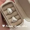Brincos Simples de Prata Brilhante Dongdaemun Ins da Coreia do Sul S925 Prata Esterlina Brilhante Triangular Simples para Mulheres com Senso de Alto Padrão