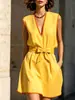 Vestido elegante sin mangas con cuello en V y fruncido en la cintura para adelgazar, nuevo de verano 2026, transfronterizo europeo y americano para mujer