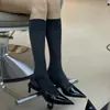 Sandálias Femininas Chuyuji com Tira no Tornozelo 2026 Nova Coleção Primavera/Verão Salto Alto Preto Raso Salto Médio Bico Fino Estilo Francês