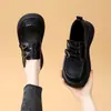 Mocasines de Malla Hueca con Suela Gruesa para Mujer, Nuevo Estilo Verano 2026, Zapatos Individuales Versátiles Adelgazantes, Zapatos Pequeños de Cuero de Malla Transpirable