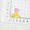Funda de teléfono de pegamento de crema hecha a mano de dibujos animados con cola de pez de purpurina iridiscente, accesorio para el cabello, pasador, accesorio de resina al por mayor