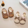 Birkenstocks de Desenho para Meninas 2026 Primavera/Outono Novo Estilo Moda Infantil Versátil Solado Macio Sapatos de Princesa Sapatos Casuais para Crianças Médias/Grandes