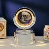 Bola de Cristal Transfronteiriça Base Giratória com Textura de Madeira Luminária Noturna Brilhante Lâmpada do Céu Estrelado 3D Decoração de Mesa Presente Criativo de Feriado