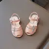 Nuevas Sandalias de Verano para Niños Estilo Princesa de Moda para Niñas Punta Abierta con Lazo de Pedrería Calzado Infantil Suela Suave Sandalias para Niños Pequeños
