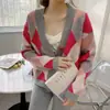 Suéter de punto con patrón de rombos estilo coreano para mujer, estilo casual y relajado, cárdigan de punto de cuello V con bloques de color de moda, nueva colección de otoño para mujer