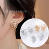 Pendientes Exquisitos y Únicos de Zirconia y Perla Estilo Coreano, Pendientes de Lujo Ligero de Nicho de Gama Alta con un Ambiente Versátil y Elegante