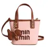 Bolso de mano casual versátil y elegante 2026, bolso de nicho de alta gama para salir, bolso de hombro y cruzado, bolso pequeño
