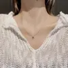 Collar Degradado Fantástico Amor para Mujer Estilo Francés Sencillo Colgante en Forma de Corazón de Piedra Lunar Dulce Estilo Juvenil Cadena Pequeña para Clavícula