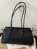 Bolsa de Mão Nova, Fashion e Estilosa de Verão 2026 com Alto Valor Estético, Sensação Relaxada, Cor Sólida, Amigável para o Dia a Dia, Bolsa de Ombro Única e Simples