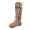 Novas botas de cavaleiro com franjas estilo deserto retrô 2026, salto grosso, cano alto, efeito emagrecedor, botas de cano médio para mulheres