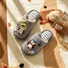Chinelos de algodão infantis, pantufas de casa para ambientes internos, sapatos de chão de inverno para meninos, novo estilo 2026, design fofo de desenho animado, pantufas de bebê para meninas