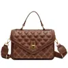 Bolso Sense para Mujer Otoño 2022 Nuevo Llegada Bordado Romboidal Versátil Bolso Cruzado de Hombro Moderno Portátil Bolso Cuadrado Pequeño