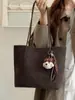 Bolso tejído de PU de moda para mujer, nuevo modelo 2026, bolso tote de gran capacidad para mujer, bolso simple para el hombro o debajo del brazo para el trabajo, transfronterizo
