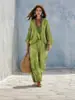 Sitio web independiente Amazon comercio exterior transfronterizo europeo y americano ropa de mujer Amazon moderno elegante cuello en V suelto texturizado casual conjunto de dos piezas