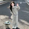 Ropa para Niñas y Adolescentes 2026 Primavera Nuevas Llegadas Estilo Casual Estudiante Primavera y Otoño Sudadera Corta Pantalones Deportivos Conjunto de Dos Piezas