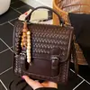 Mochila Moda Femenina Versátil Diseño de Nicho Mochila de Viaje Estilo Coreano Femenino Calle Trendy Retro Bolso Cruzado de un Solo Hombro
