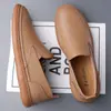 En stock Estilo Japonés Transpirables Zapatos Casuales para Hombre Otoño e Invierno Nuevos Zapatos para Hombre Estilo Coreano Mocasines Slip-on Cuero Genuino Zapatos Blancos para Hombre