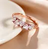 Venta Caliente Transfronteriza Anillo Apilable Oro Rosa Cinco Corazones Anillo de Circonita Anillo Apilable de Lujo Ligero con Diamantes Pequeños Anillo Femenino
