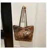 Bolso de Mujer de Lujo con Estampado de Leopardo 2026, Gran Capacidad, Bolso Versátil de Moda, para Hombro y Bolso de Mano para Viajes Diarios, Bolso Tote