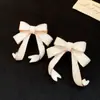 Brincos Pendentes com Pingente de Laço Gotejamento de Óleo de Agulha de Prata, Brincos Stud Vintage Doce e Gentil para Outono e Inverno, Brincos de Nicho de Alta Qualidade