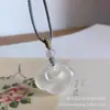 Novo Pingente de Fivela da Paz Tipo Gelo Calcedônia Branca Ágata Natural Jade Cavalo Pingente Venda por Atacado Transmissão ao Vivo Item Mais Vendido