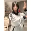 Diseño Estilo Coreano Otoño e Invierno Sudadera Holgada con Estampado de Letras para Mujer Forro Polar Engrosada Chaqueta Cárdigan de Tres Rayas con Cremallera Moderna