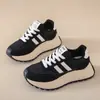 Zapatos de Mujer al por Mayor, Zapatos Forrest Gump, Nuevos Zapatos de Suela Gruesa 2025, Tenis Retro Maillard Primavera y Verano
