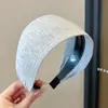 Faixa de Cabeça Veludo Vintage Curta de Aba Larga para Mulheres, Novo Estilo para Início de Outono, Faixa de Cabelo Versátil de Coroa Alta para Sair, Acessório de Cabelo Presilha