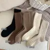 Calcetines de Otoño e Invierno a Media Pantorrilla Color Café Calcetines de Felpa Suelta Algodón Puro para Mujer Estilo Coreano Patrón Simple de Espiga Calcetines Largos Venta al por Mayor