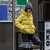 Estilo Nuevo Invierno 2026 Chaqueta Acolchada Corta de Plumón de Pato al 90% para Mujer, Abrigo Casual de Moda Cálido con Capucha Estilo Coreano