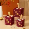 Caja de dulces para boda caja de dulces nueva para boda regalo hecho a mano bolsa de dulces portátil china caja de dulces especial para boda