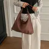 Bolso Cubo de Gamuza Otoño e Invierno Nuevo Gran Capacidad Simple Bolso de Hombro para el Día a Día Retro Personalidad Bolso de Hombro para Mujer