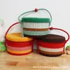 Cesta de Almacenamiento Tejida de Contraste de Color Retro con Asa y Tapa para Escritorio del Hogar, Artículos Varios, Bocadillos y Juguetes