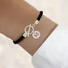 Nova Pulseira Dourada em Forma de Coração Vazado Europeia e Americana Transfronteiriça, Moda Versátil para Uso Diário, Deslocamento, Festa, Acessório Tendência de Nicho