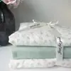 Conjunto de quatro peças em gaze de grau A, seguro para bebês, com uma gaze dupla camada aerada, ultrassuave e com design estampado