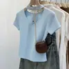 Camiseta de Tricô de Seda Gelada com Detalhe Sutil Francês Damasco Decote Halter em V Feminina Verão Novo Estilo Clareadora Versátil Ajustada Camiseta Base
