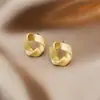 Brincos Vintage Elegantes de Feijão Vermelho e Acácia Femininos 2023 Novo Estilo Brincos Design com Senso de Personalidade Brincos de Nicho Outono e Inverno