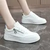 Zapatillas blancas QW-013 para mujer, zapatillas deportivas casuales de suela gruesa para verano, zapatos de malla de verano, zapatos de malla simple finos y versátiles para mujer