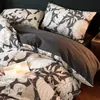 Juego de ropa de cama de cuatro piezas estilo francés vintage de algodón puro Clase A cepillado, juego de ropa de cama engrosada de algodón todo incluido de lujo ligero, funda de edredón, sábana, juego de tres piezas 4