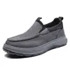 Sapatos de pano masculinos estilo Pequim antigo para primavera e outono, sapatos masculinos casuais, verdadeiramente respiráveis, novo estilo business, com sola macia, antiderrapantes, adequados para pais de meia-idade e idosos