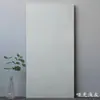 Azulejos de microcimento, 400x800, para piso, em estilo minimalista e sereno, com acabamento suave e fosco, adequados para cozinhas, varandas e banheiros