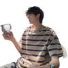 Playera de Manga Corta a Rayas de Color en Contraste para Hombre Verano Japonés Pesado Ins Trendy Adolescente Todo Combinable Cuello Redondo Casual Manga Media