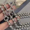 Cadena de suéter de perlas diseño de minoría femenina sentido 2024 nuevas explosiones Shi Jia collar de perlas cadena senior para clavícula