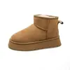 Outono/Inverno 2025 Tamanho Plus Novos Botas de Neve com Solado Grosso Aumentadoras de Altura Estilo Celebridade Feminina Suede Antiderrapante Sapatos de Algodão Tendência Atacado