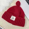 2025 Sombrero de Lana Cortavientos con Parche de Dibujos Animados Lindo para Otoño e Invierno para Mujer El Más Fácil de Combinar Cálido que Muestra la Cara Pequeño Sombrero de Punto con Protección para las Orejas