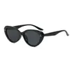 Óculos de Sol Rain Cross-Border Nova Moda Retrô com Rebites Armação Gatinho para Mulheres Estilo Coreano Moda ao Ar Livre Óculos de Sol Estilo de Rua