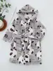 Pijama estampado de franela para niñas ropa de casa niños doble cara polar con capucha bata de baño primavera niños para dormir con bolsillos