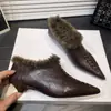 Sapatos de algodão bico fino retrô primavera e outono mocassins com forro de veludo salto grosso design moderno sapatos de um só tom estilo nicho peludo novo estilo 2026